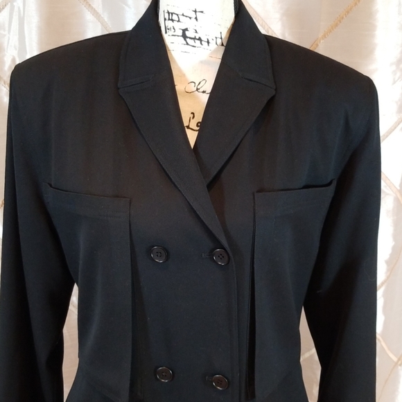 Versace Update Gorgeous Women's Black Coat - Picture 2 of 8